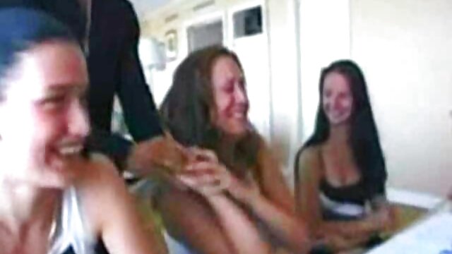 A massagista não reparou como se lixou um cliente videos de sexo vestido Rico.