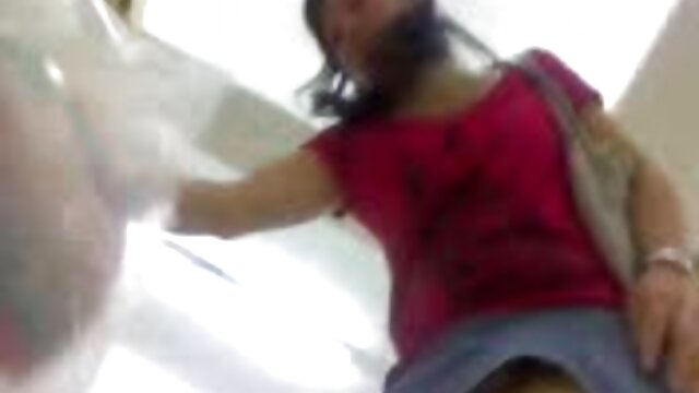 Massagista Lambe gentilmente a xvideos vestido vermelho rata de um belo cliente